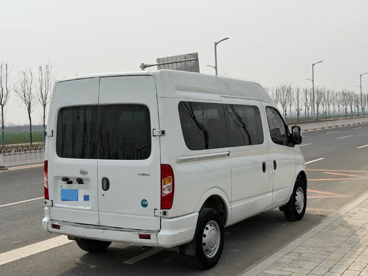 2021 MAXUS XinTu V80 2.0T 139HP L4 6MT,autocango,china used car exporter,china ev exporter,chinese used car exporter,chinese used ev exporter