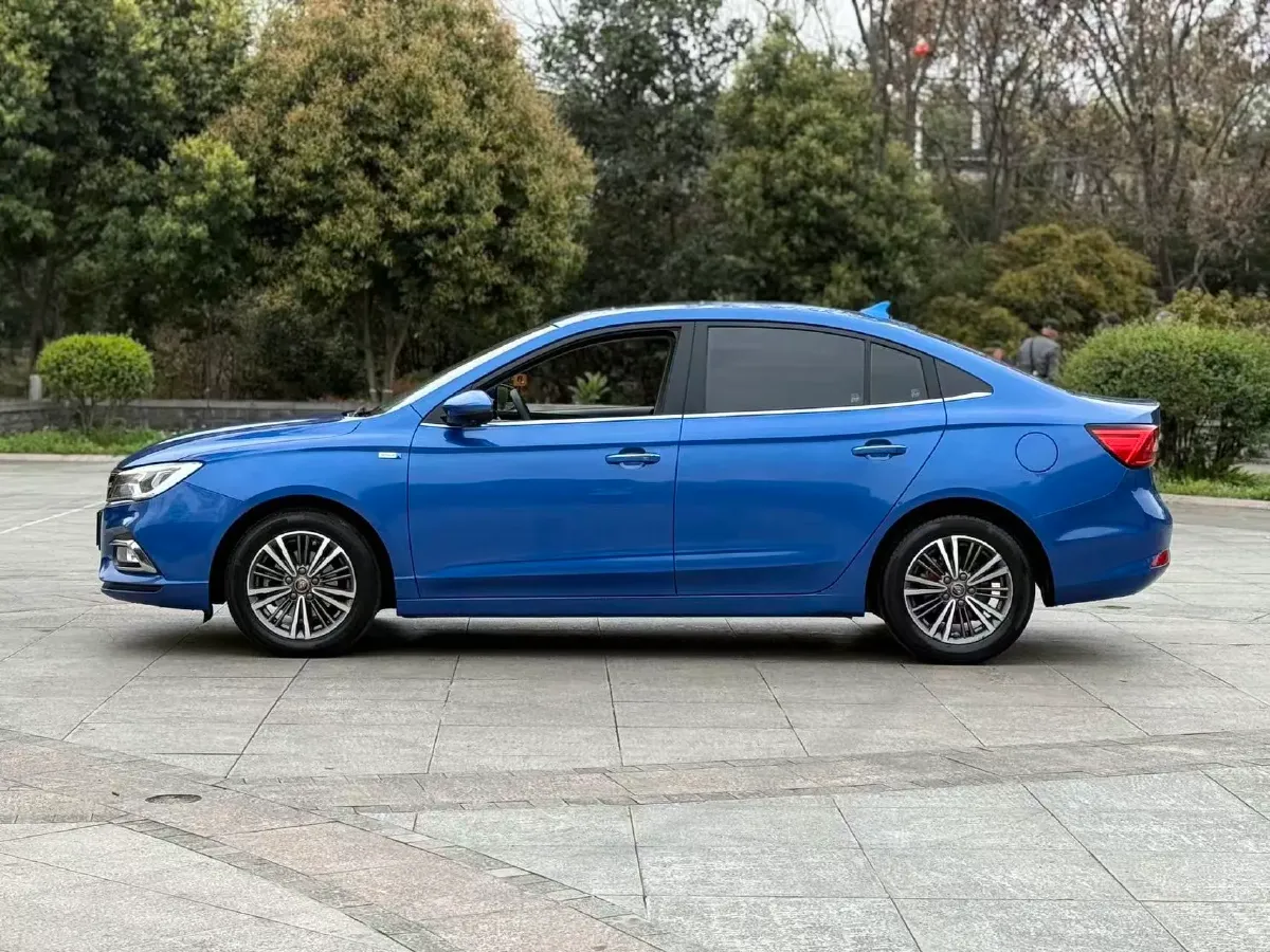 2019 Roewe i5 1.5L 120HP L4 CVT,autocango,china used car exporter,china ev exporter,chinese used car exporter,chinese used ev exporter