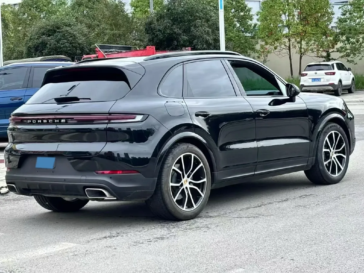 2024 Porsche Cayenne 3.0T 354HP V6 8AT,autocango,china used car exporter,china ev exporter,chinese used car exporter,chinese used ev exporter