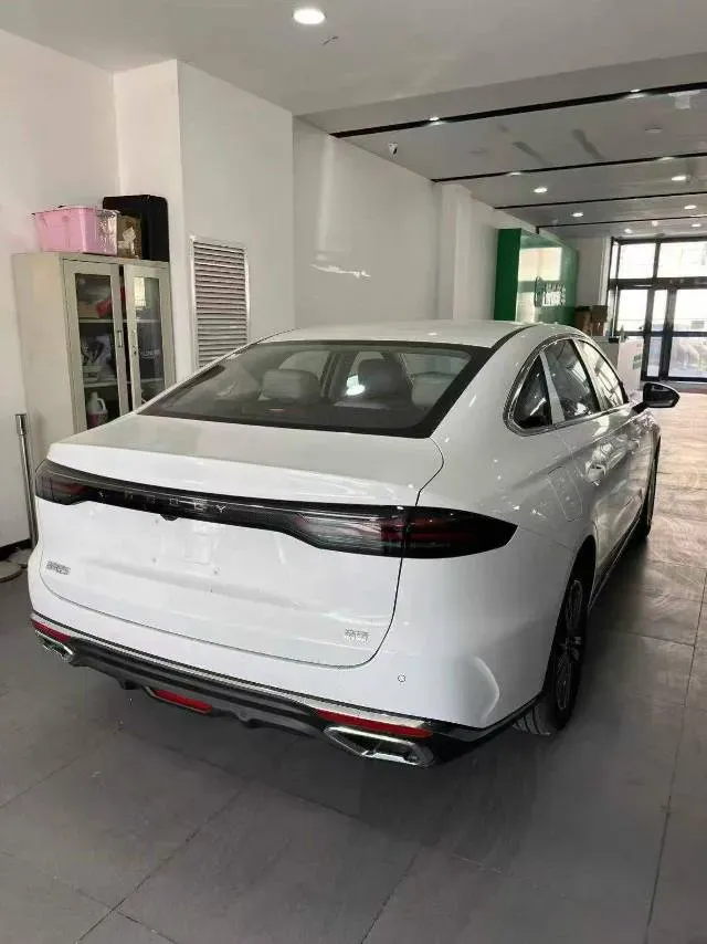 2026 Geely Emgrand 1.5L 120HP L4 CVT,autocango,china used car exporter,china ev exporter,chinese used car exporter,chinese used ev exporter