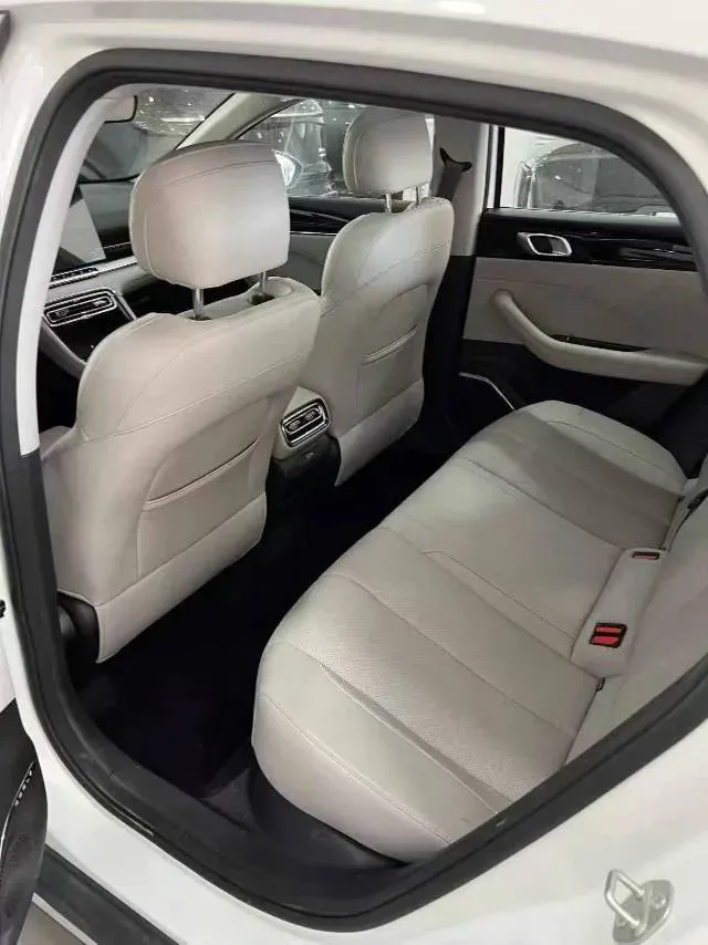 2026 Geely Emgrand 1.5L 120HP L4 CVT,autocango,china used car exporter,china ev exporter,chinese used car exporter,chinese used ev exporter