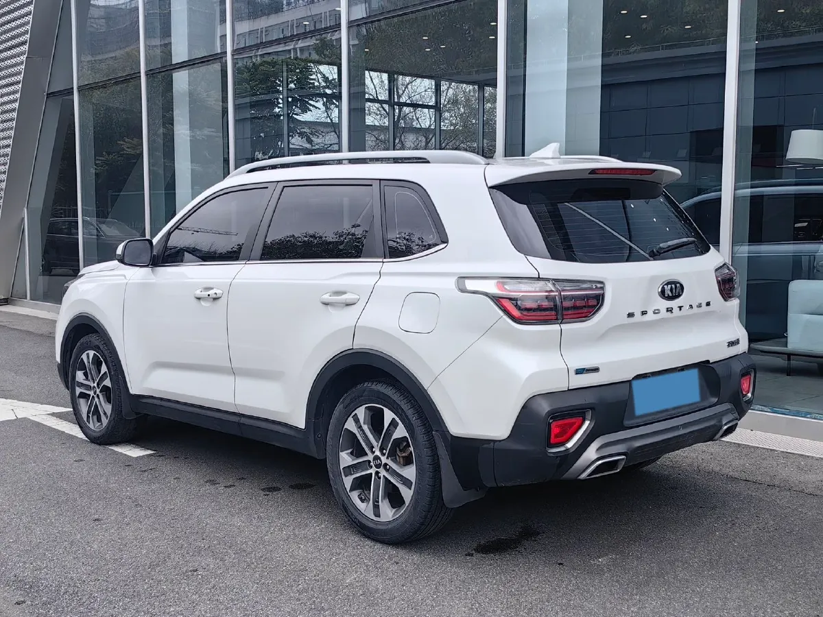 2018 Kia Sportage R 2.0L 160HP L4 6AT,autocango,china used car exporter,china ev exporter,chinese used car exporter,chinese used ev exporter