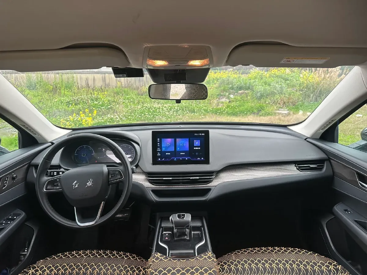 2024 HongQi E-QM5 BEV 60KWH,autocango,china used car exporter,china ev exporter,chinese used car exporter,chinese used ev exporter