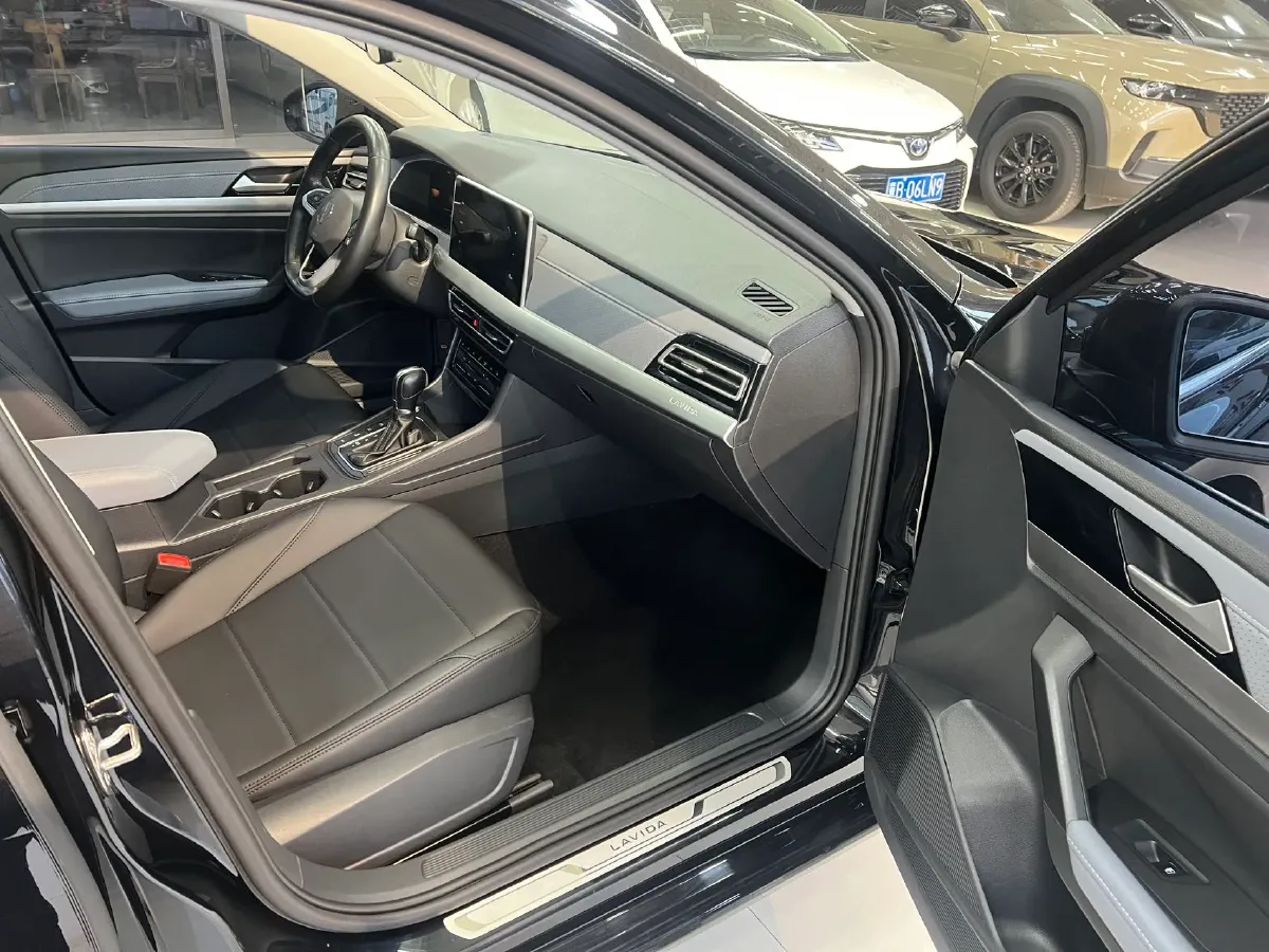 2023 Volkswagen Lavida 1.4T 150HP L4 7DCT,autocango,china used car exporter,china ev exporter,chinese used car exporter,chinese used ev exporter