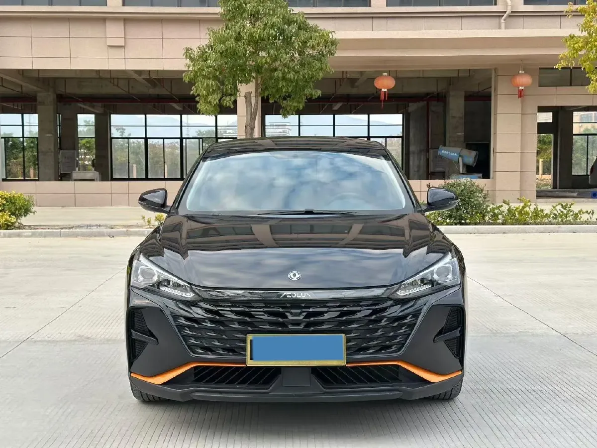2023 DongFeng Aeolus YiXuan 1.5L 125HP L4 6DCT,autocango,china used car exporter,china ev exporter,chinese used car exporter,chinese used ev exporter