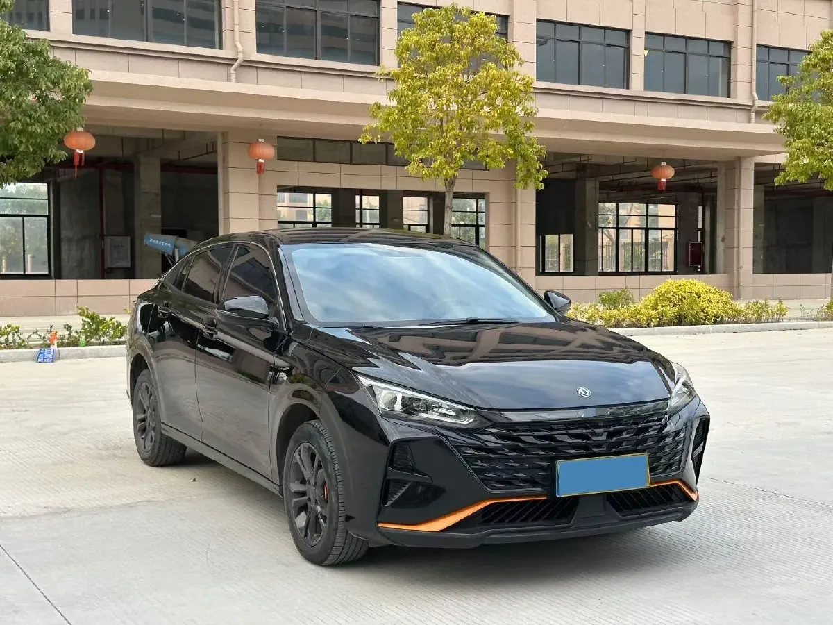 2023 DongFeng Aeolus YiXuan 1.5L 125HP L4 6DCT,autocango,china used car exporter,china ev exporter,chinese used car exporter,chinese used ev exporter