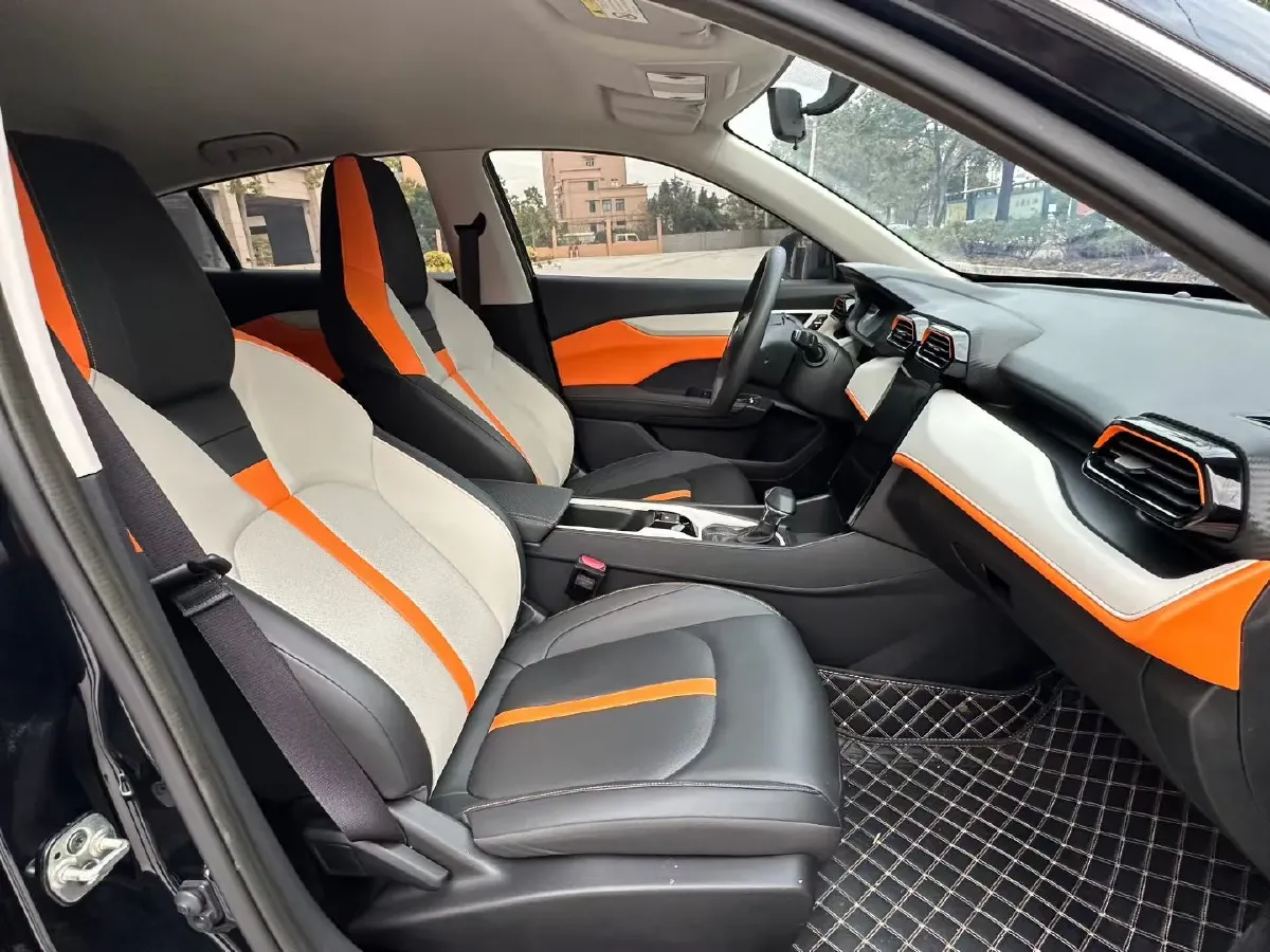 2023 DongFeng Aeolus YiXuan 1.5L 125HP L4 6DCT,autocango,china used car exporter,china ev exporter,chinese used car exporter,chinese used ev exporter