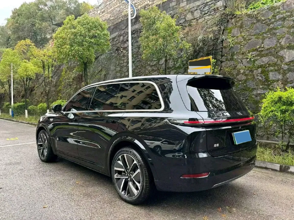 2024 Li L9 Range Extended 154HP REEV 52.3KWH,autocango,china used car exporter,china ev exporter,chinese used car exporter,chinese used ev exporter