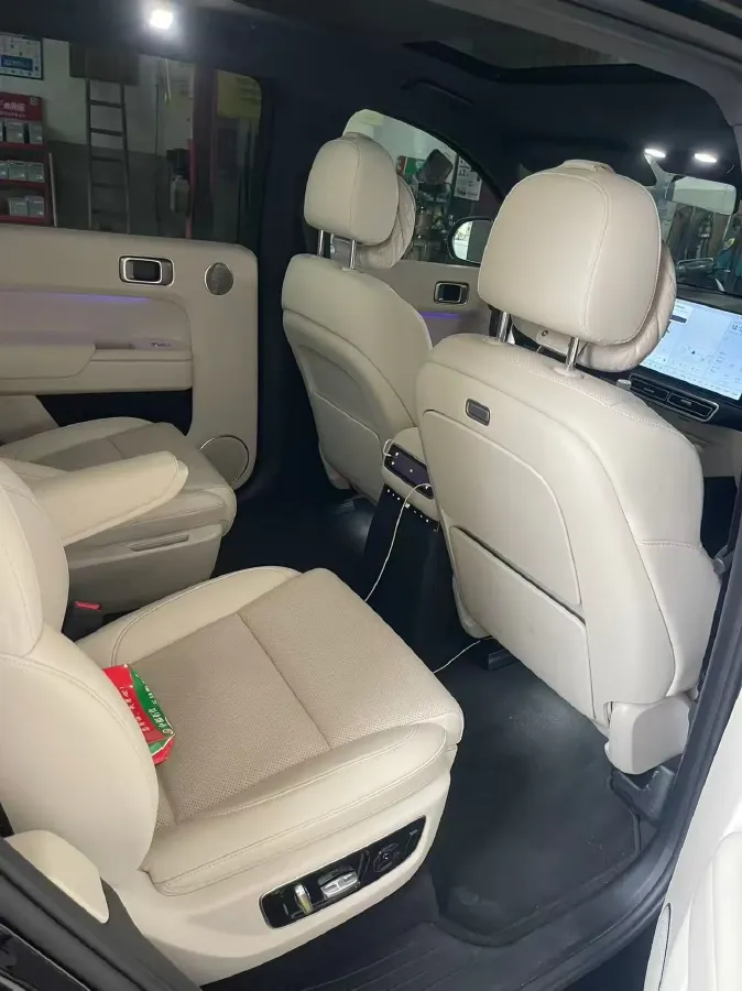 2024 Li L9 Range Extended 154HP REEV 52.3KWH,autocango,china used car exporter,china ev exporter,chinese used car exporter,chinese used ev exporter