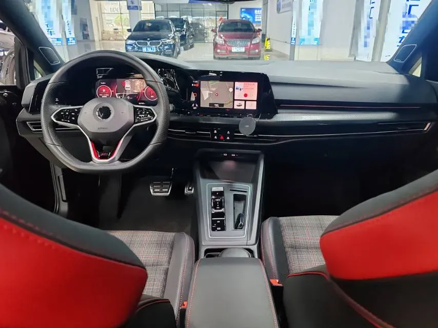 2021 Volkswagen GolfGTI 2.0T 220HP L4 7DCT,autocango,china used car exporter,china ev exporter,chinese used car exporter,chinese used ev exporter