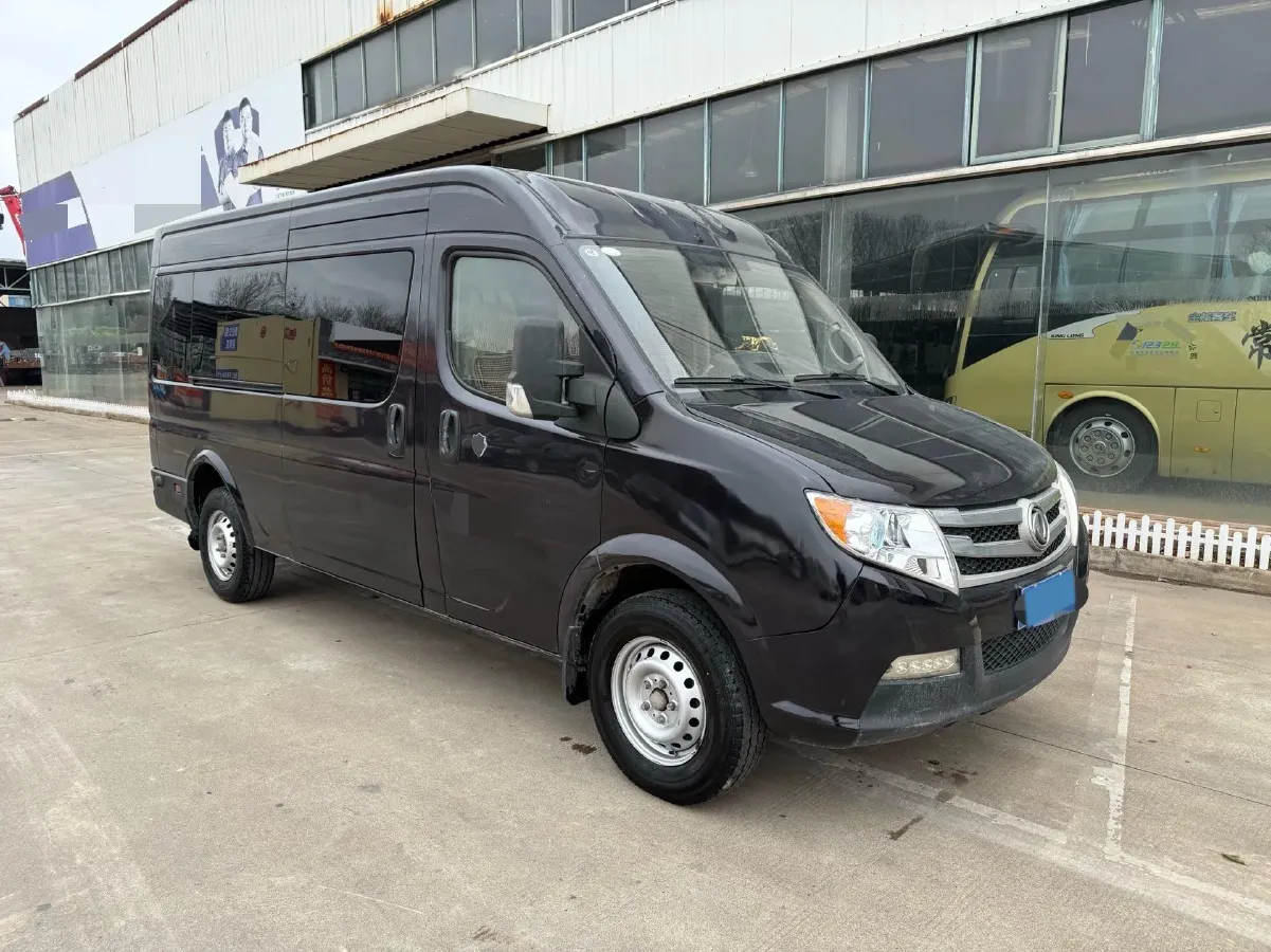 2021 DongFeng DFAC YuFeng 2.0T 136HP L4 6MT,autocango,china used car exporter,china ev exporter,chinese used car exporter,chinese used ev exporter