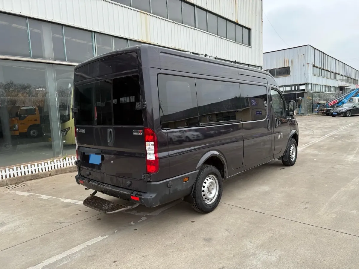 2021 DongFeng DFAC YuFeng 2.0T 136HP L4 6MT,autocango,china used car exporter,china ev exporter,chinese used car exporter,chinese used ev exporter