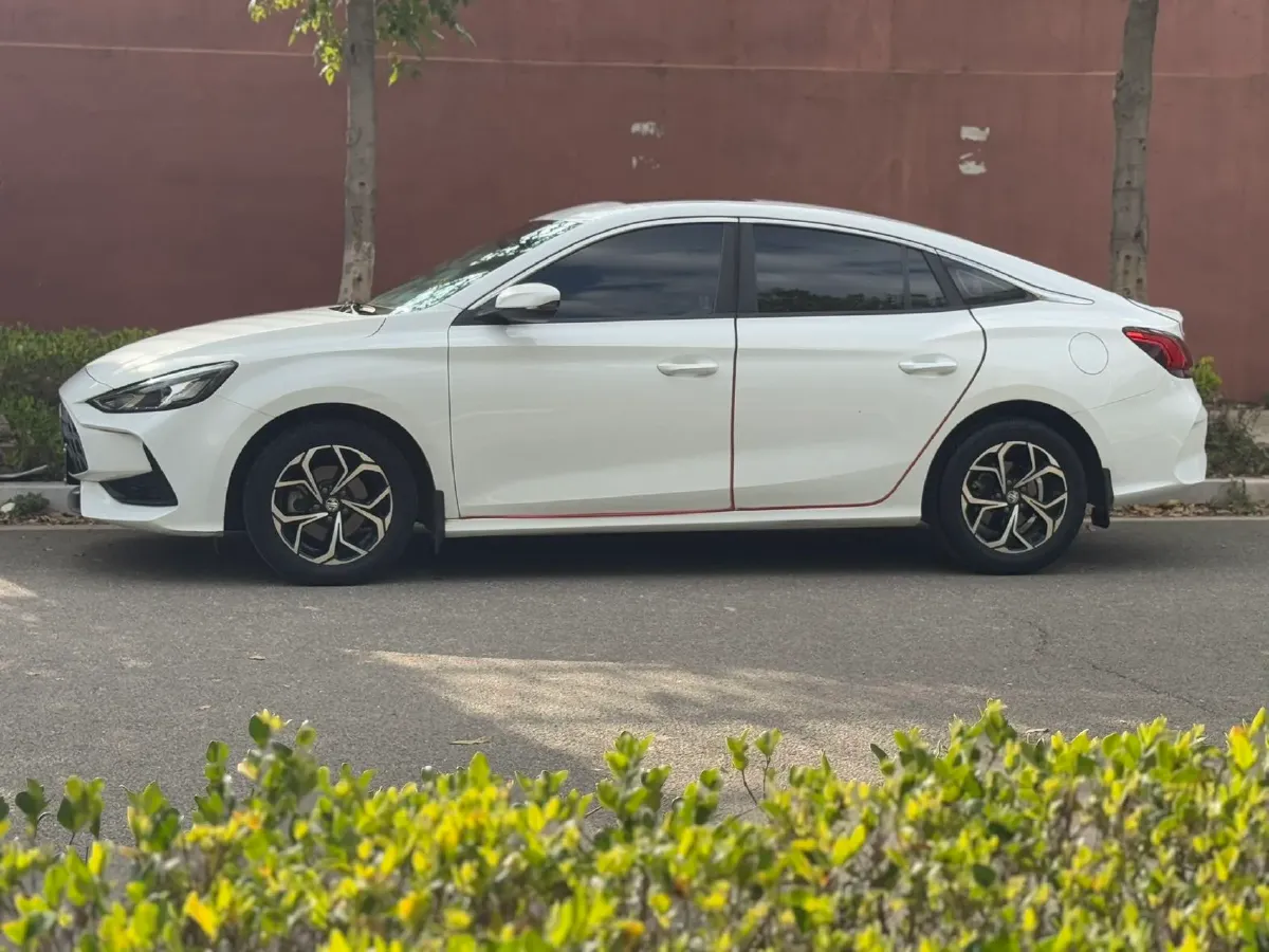 2021 MG 5 1.5L 120HP L4 CVT,autocango,china used car exporter,china ev exporter,chinese used car exporter,chinese used ev exporter