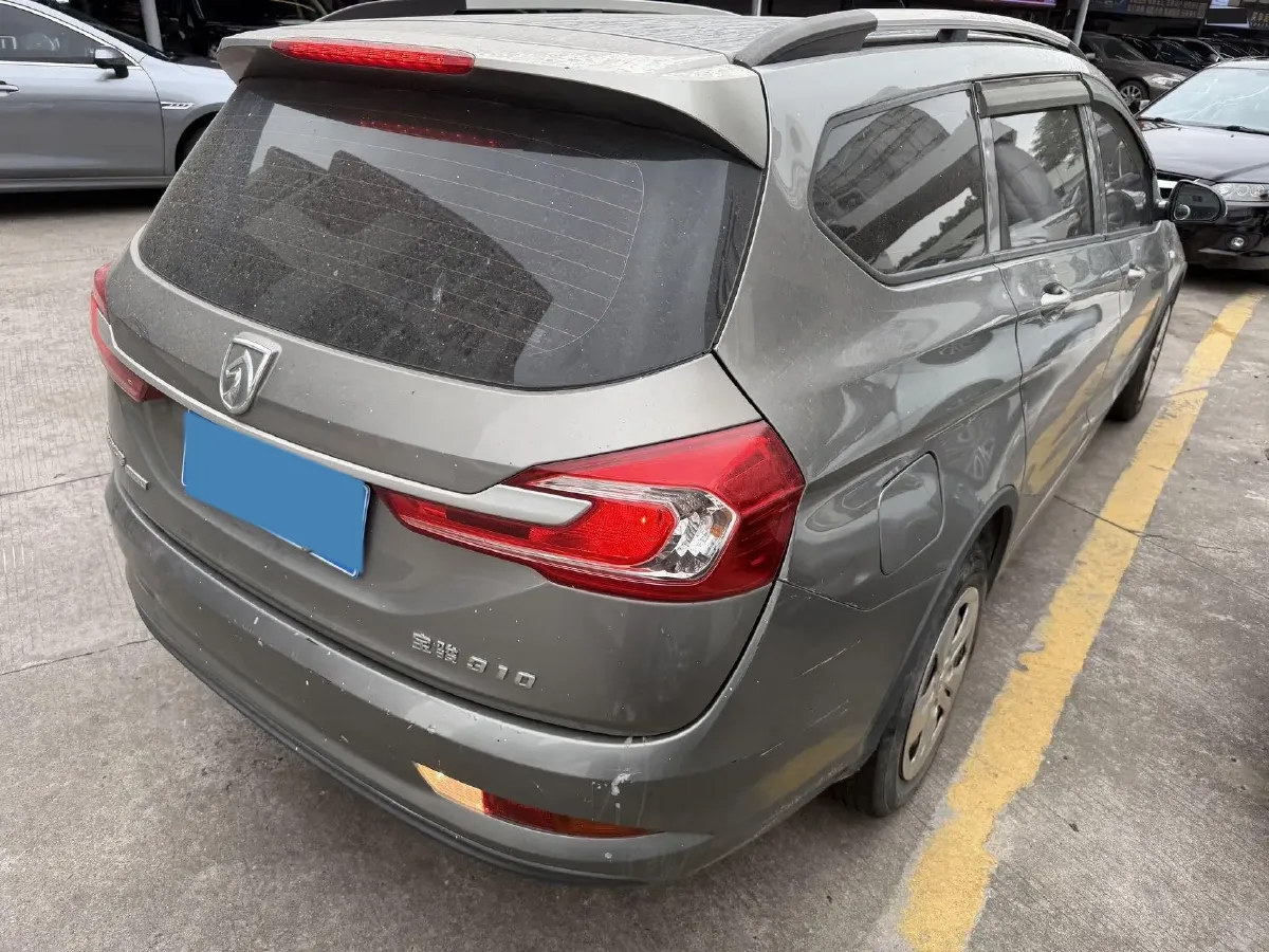 2017 BaoJun 310W 1.5L 112HP L4 6MT,autocango,china used car exporter,china ev exporter,chinese used car exporter,chinese used ev exporter