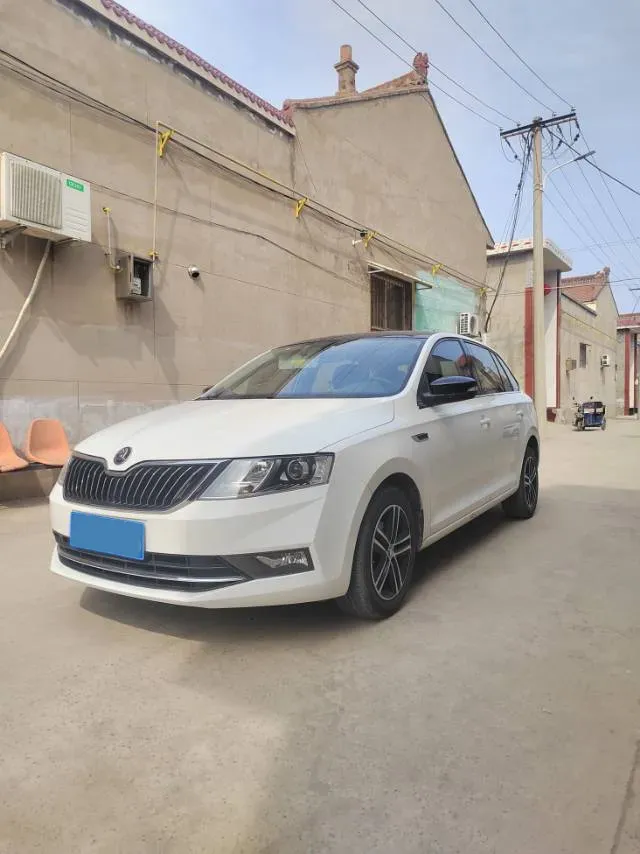 2018 Skoda Rapid Spaceback 1.6L 110HP L4 6AT,autocango,china used car exporter,china ev exporter,chinese used car exporter,chinese used ev exporter