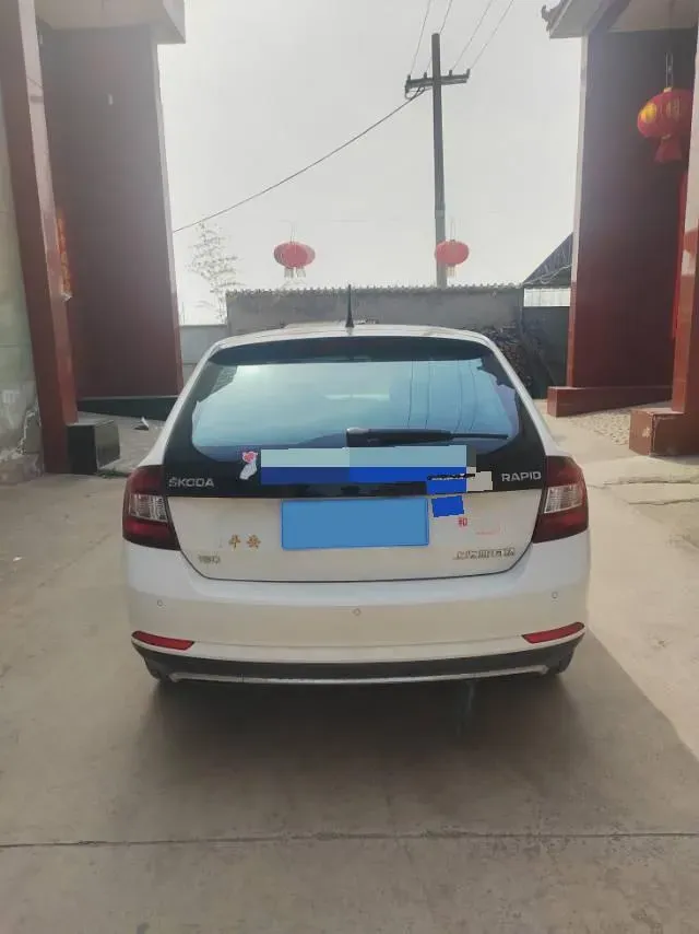 2018 Skoda Rapid Spaceback 1.6L 110HP L4 6AT,autocango,china used car exporter,china ev exporter,chinese used car exporter,chinese used ev exporter
