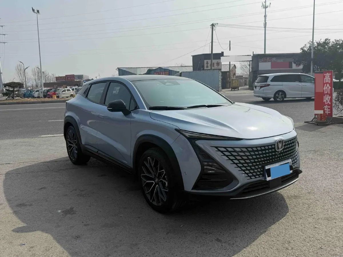 2022 ChangAn UNI-T 1.5T 188HP L4 7DCT,autocango,china used car exporter,china ev exporter,chinese used car exporter,chinese used ev exporter