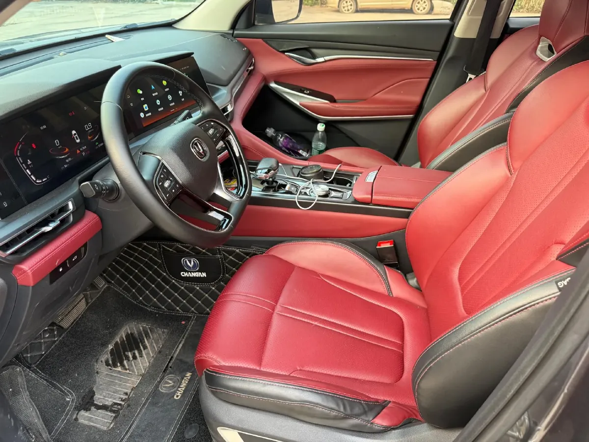 2021 ChangAn CS75 Plus 2.0T 233HP L4 8AT,autocango,china used car exporter,china ev exporter,chinese used car exporter,chinese used ev exporter