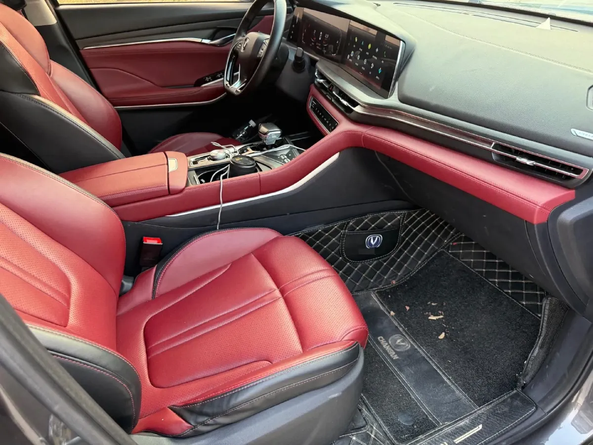 2021 ChangAn CS75 Plus 2.0T 233HP L4 8AT,autocango,china used car exporter,china ev exporter,chinese used car exporter,chinese used ev exporter