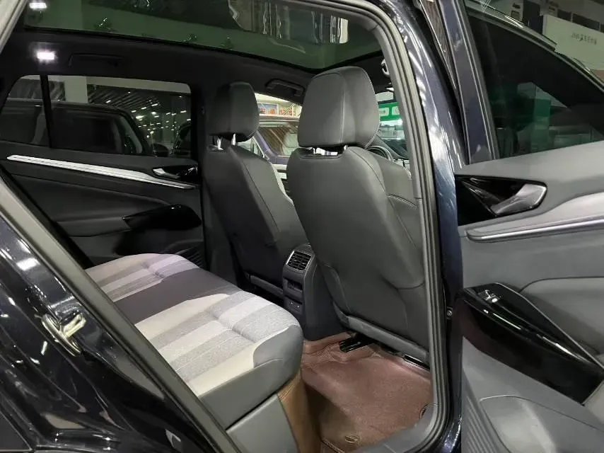 2025 Skoda Superb 2.0T 186HP L4 7DCT,autocango,china used car exporter,china ev exporter,chinese used car exporter,chinese used ev exporter