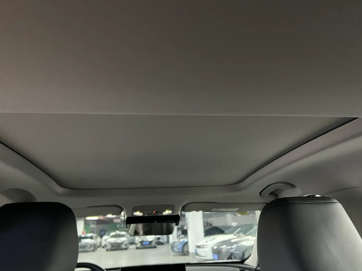 2025 Chery Arrizo 8 Pro 1.6T 197HP L4 7DCT,autocango,china used car exporter,china ev exporter,chinese used car exporter,chinese used ev exporter