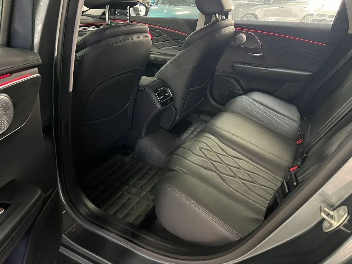 2025 Chery Arrizo 8 Pro 1.6T 197HP L4 7DCT,autocango,china used car exporter,china ev exporter,chinese used car exporter,chinese used ev exporter