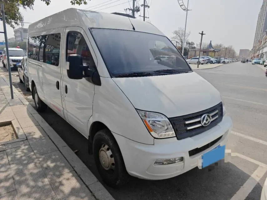 2023 MAXUS XinTu V80 2.0T 127HP L4 6MT,autocango,china used car exporter,china ev exporter,chinese used car exporter,chinese used ev exporter
