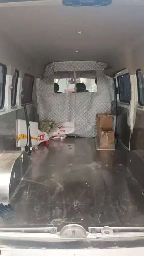 2023 MAXUS XinTu V80 2.0T 127HP L4 6MT,autocango,china used car exporter,china ev exporter,chinese used car exporter,chinese used ev exporter