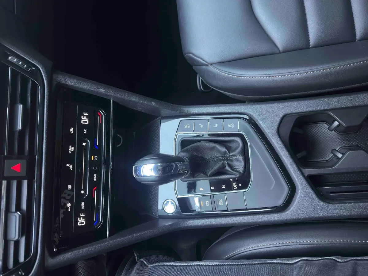 2021 Volkswagen Tharu 1.4T 150HP L4 7DCT,autocango,china used car exporter,china ev exporter,chinese used car exporter,chinese used ev exporter