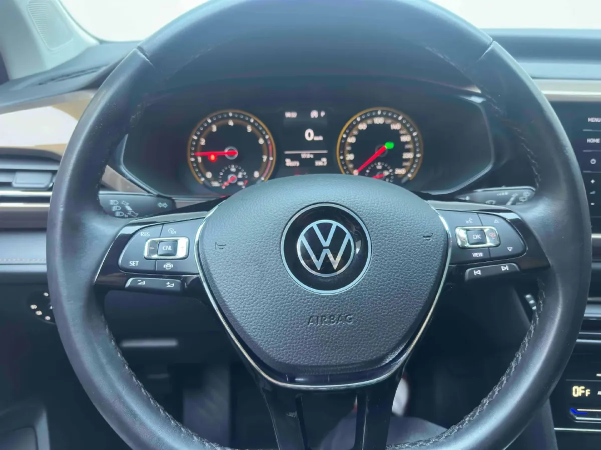 2021 Volkswagen Tharu 1.4T 150HP L4 7DCT,autocango,china used car exporter,china ev exporter,chinese used car exporter,chinese used ev exporter