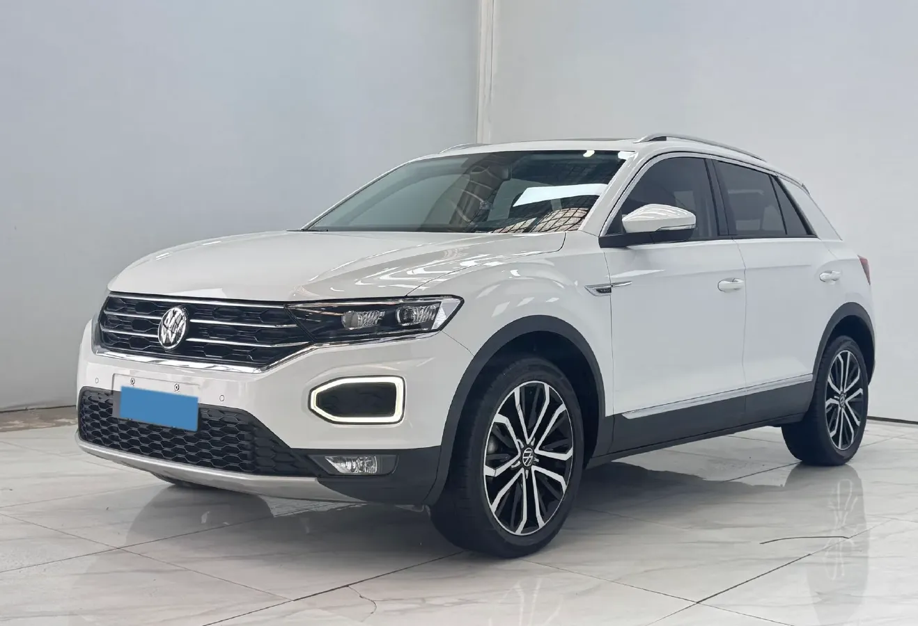 2022 Volkswagen T-Roc 1.4T 150HP L4 7DCT,autocango,china used car exporter,china ev exporter,chinese used car exporter,chinese used ev exporter