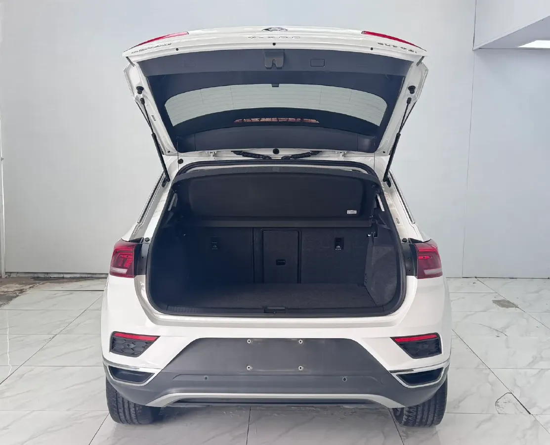 2022 Volkswagen T-Roc 1.4T 150HP L4 7DCT,autocango,china used car exporter,china ev exporter,chinese used car exporter,chinese used ev exporter