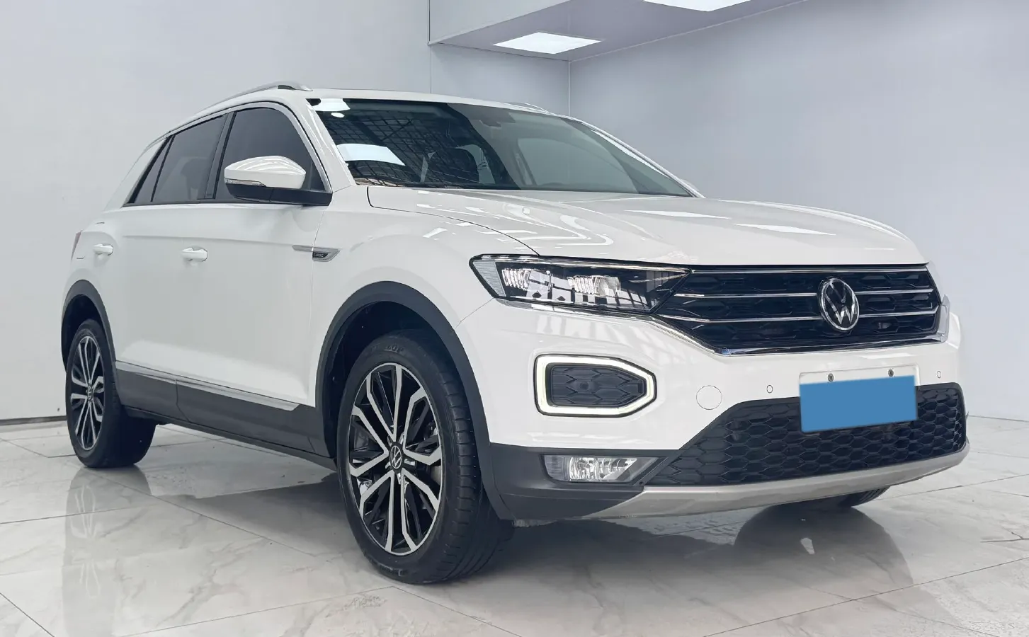 2022 Volkswagen T-Roc 1.4T 150HP L4 7DCT,autocango,china used car exporter,china ev exporter,chinese used car exporter,chinese used ev exporter