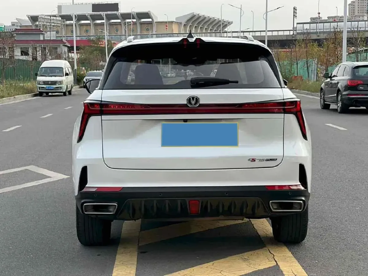 2022 ChangAn CS75 Plus 1.5T 178HP L4 6AT,autocango,china used car exporter,china ev exporter,chinese used car exporter,chinese used ev exporter