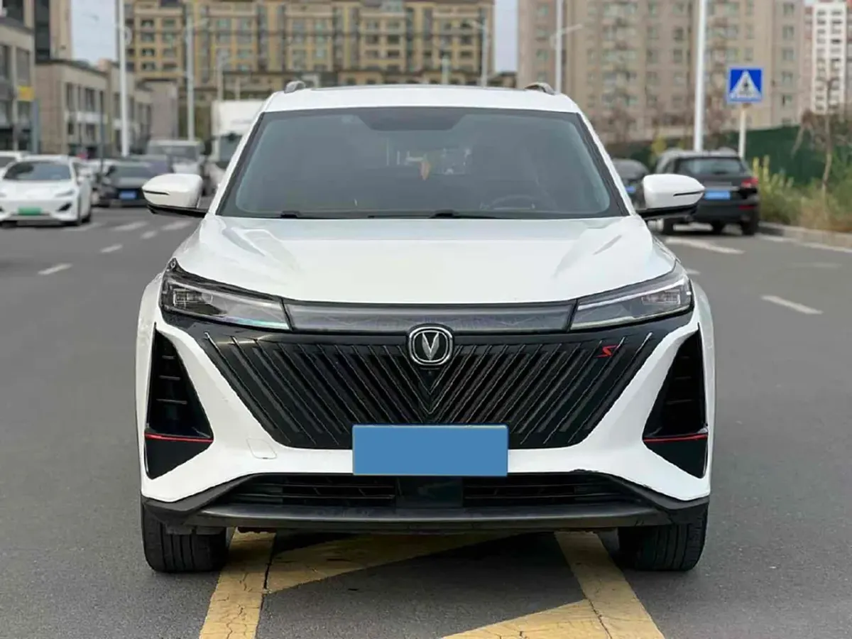 2022 ChangAn CS75 Plus 1.5T 178HP L4 6AT,autocango,china used car exporter,china ev exporter,chinese used car exporter,chinese used ev exporter