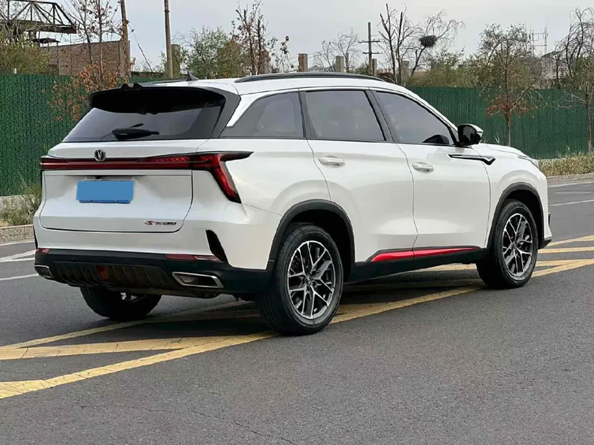 2022 ChangAn CS75 Plus 1.5T 178HP L4 6AT,autocango,china used car exporter,china ev exporter,chinese used car exporter,chinese used ev exporter