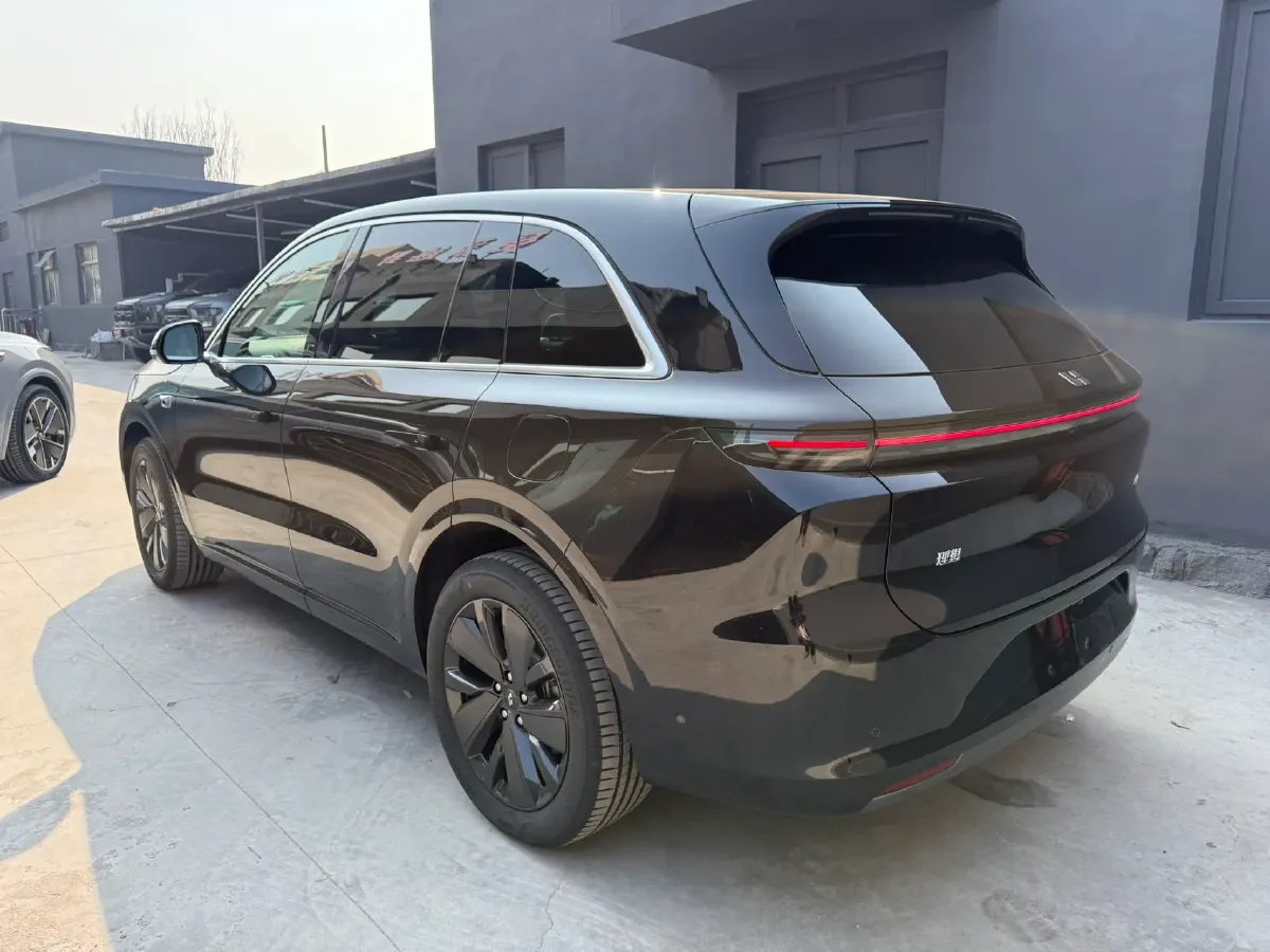 2025 Li L6 Range Extended 154HP L4 REEV,autocango,china used car exporter,china ev exporter,chinese used car exporter,chinese used ev exporter