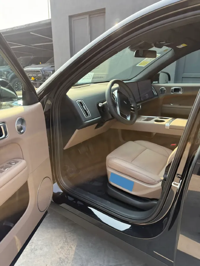 2025 Li L6 Range Extended 154HP L4 REEV,autocango,china used car exporter,china ev exporter,chinese used car exporter,chinese used ev exporter