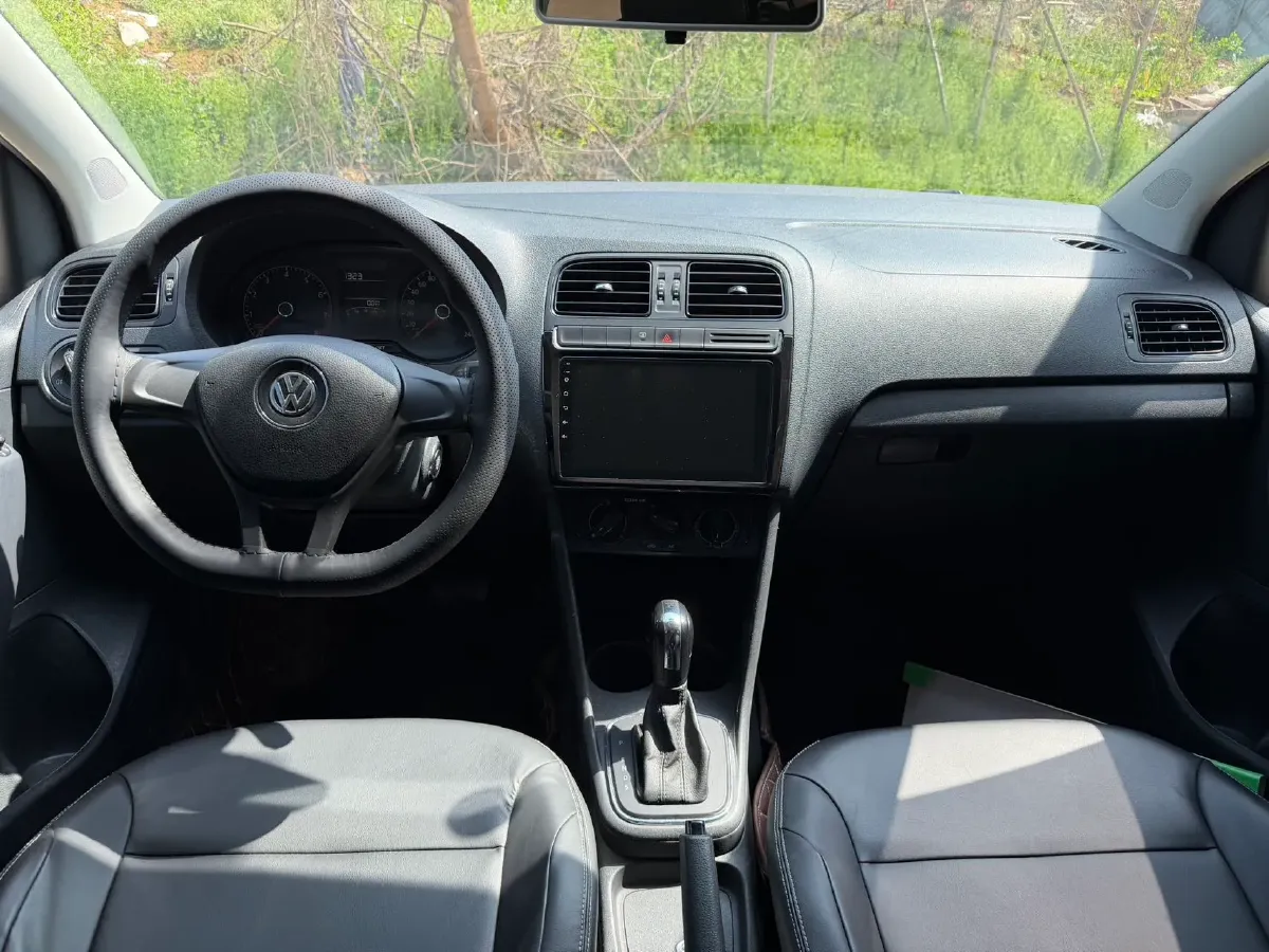 2016 Volkswagen Polo 1.4L 90HP L4 6AT,autocango,china used car exporter,china ev exporter,chinese used car exporter,chinese used ev exporter