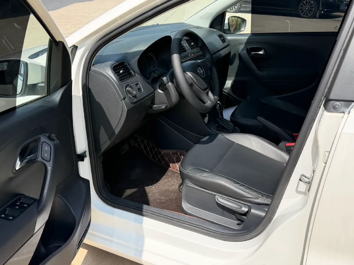 2016 Volkswagen Polo 1.4L 90HP L4 6AT,autocango,china used car exporter,china ev exporter,chinese used car exporter,chinese used ev exporter