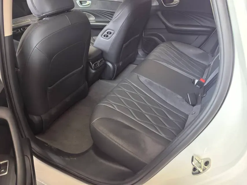 2023 Roewe D7 BEV 59.2KWH,autocango,china used car exporter,china ev exporter,chinese used car exporter,chinese used ev exporter