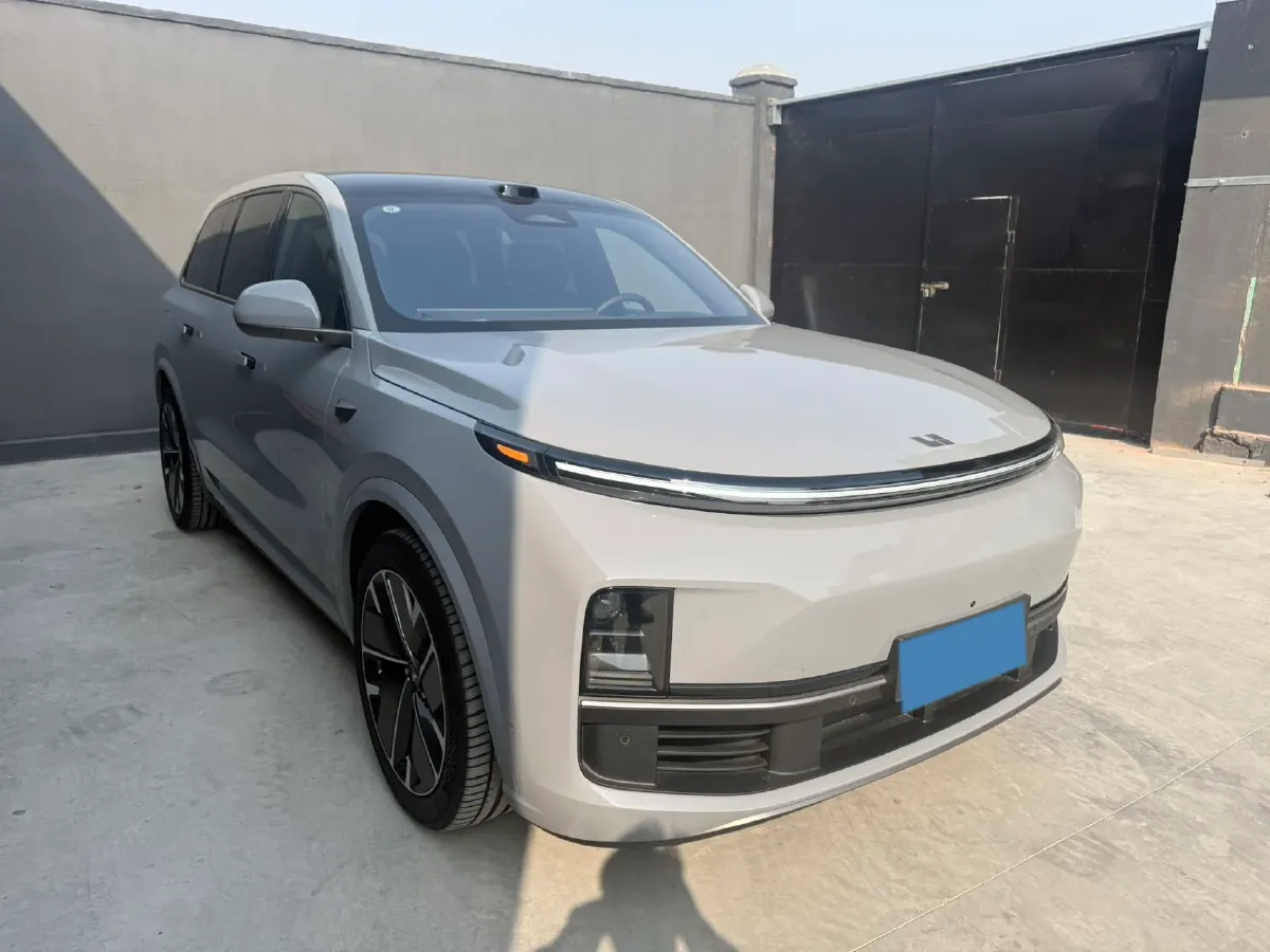 2025 Li L9 Range Extended 154HP REEV,autocango,china used car exporter,china ev exporter,chinese used car exporter,chinese used ev exporter