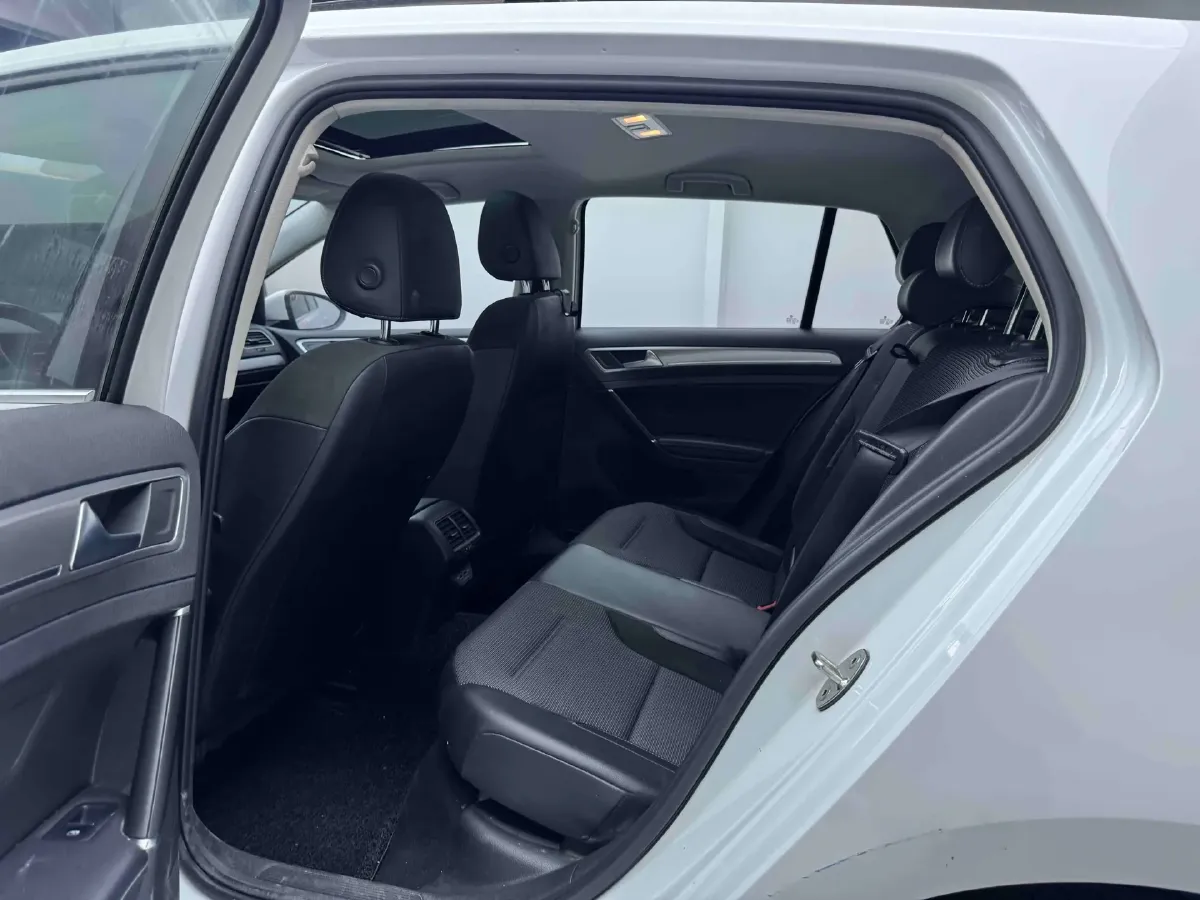 2019 Brilliance Auto V7 1.8T 231HP L4 7DCT,autocango,china used car exporter,china ev exporter,chinese used car exporter,chinese used ev exporter