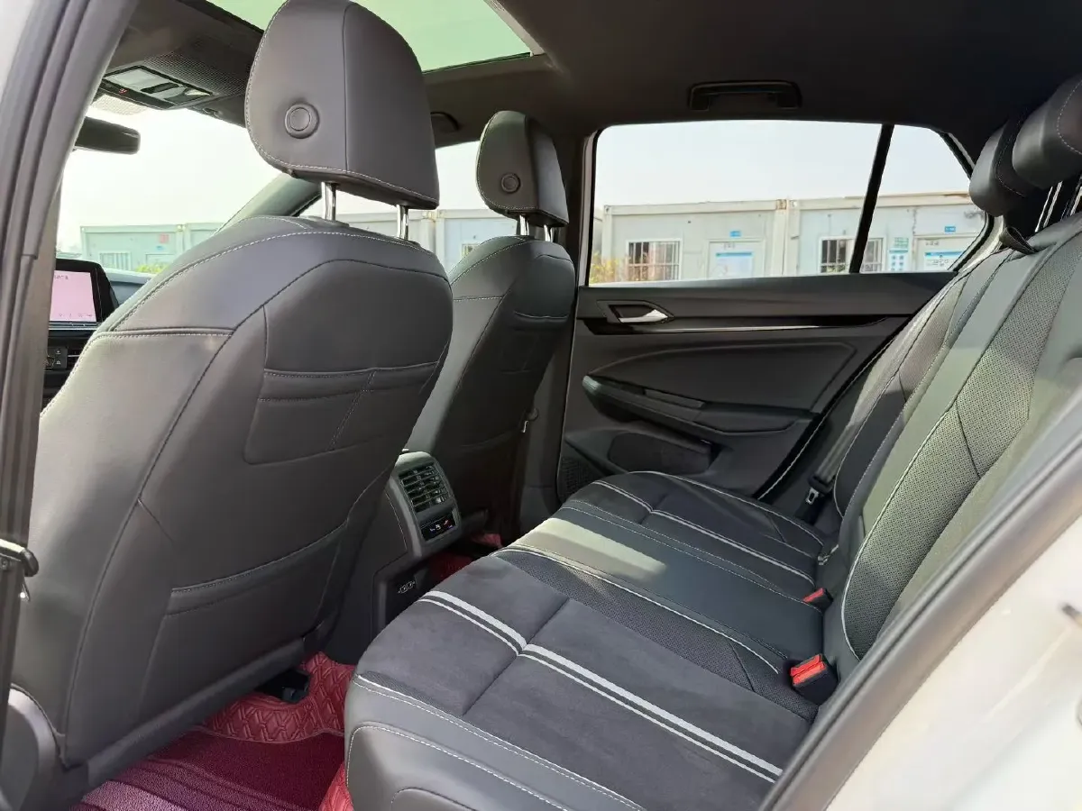 2021 Volkswagen Golf 1.4T 150HP L4 7DCT,autocango,china used car exporter,china ev exporter,chinese used car exporter,chinese used ev exporter