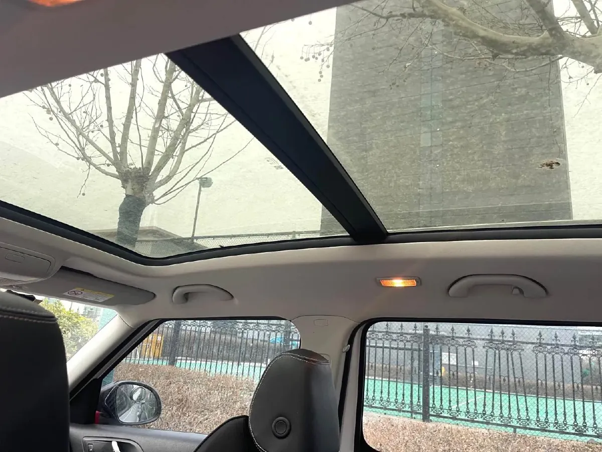 2017 Skoda Yeti 1.8T 160HP L4 6DCT,autocango,china used car exporter,china ev exporter,chinese used car exporter,chinese used ev exporter