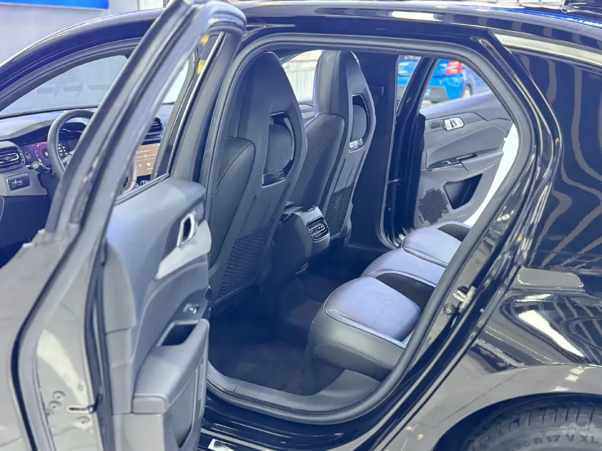 2021 LYNK&CO 03 1.5T 180HP L3 7DCT,autocango,china used car exporter,china ev exporter,chinese used car exporter,chinese used ev exporter