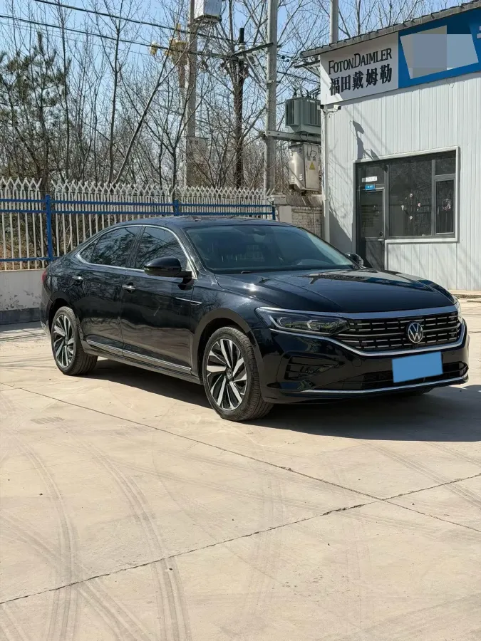 2023 Volkswagen Passat 2.0T 186HP L4 7DCT,autocango,china used car exporter,china ev exporter,chinese used car exporter,chinese used ev exporter