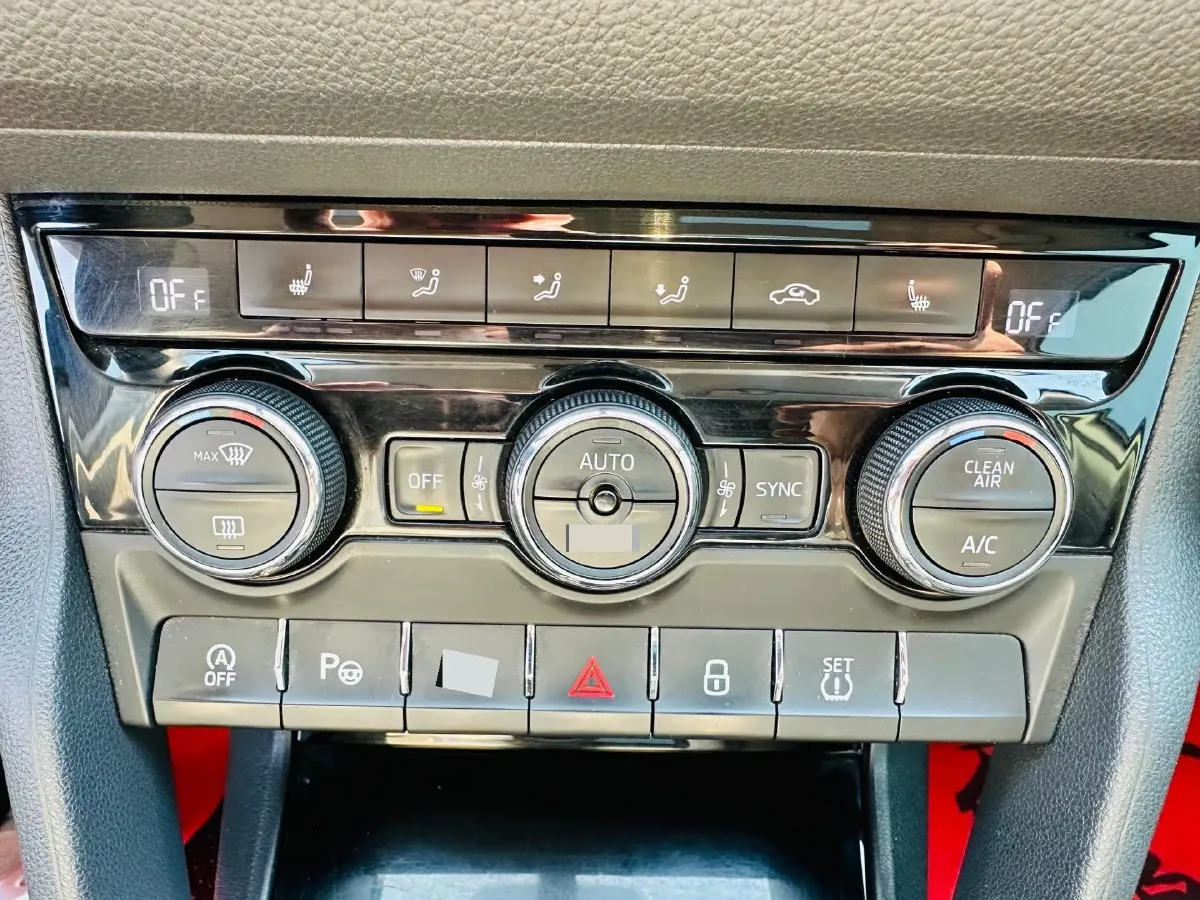 2019 Volkswagen Passat 2.0T 186HP L4 7DCT,autocango,china used car exporter,china ev exporter,chinese used car exporter,chinese used ev exporter