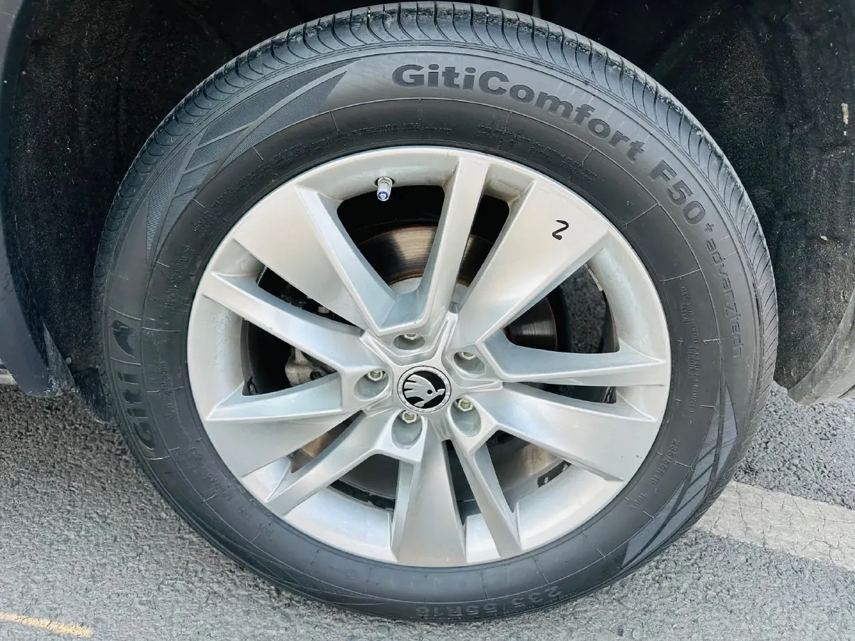 2019 Volkswagen Passat 2.0T 186HP L4 7DCT,autocango,china used car exporter,china ev exporter,chinese used car exporter,chinese used ev exporter