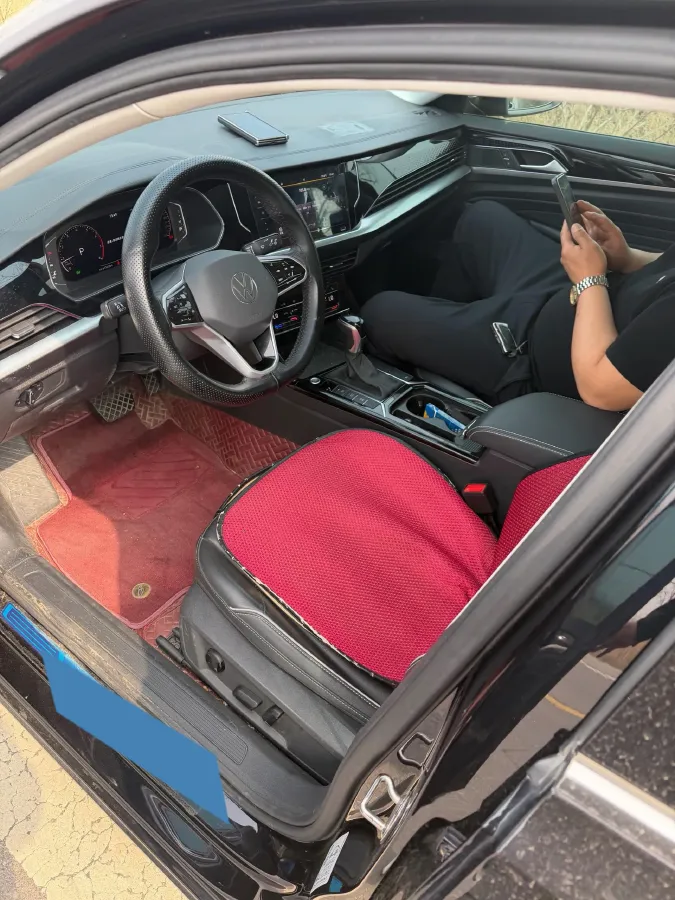 2023 Volkswagen Passat 2.0T 186HP L4 7DCT,autocango,china used car exporter,china ev exporter,chinese used car exporter,chinese used ev exporter